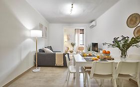 Bbarcelona Encants Flat